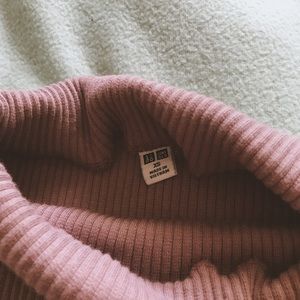 Uniqlo knit sweater